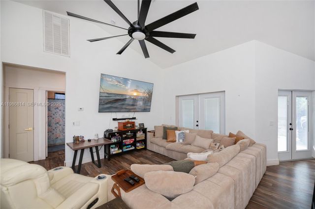 1256 E Edna St., Lehigh Acres, FL 33974