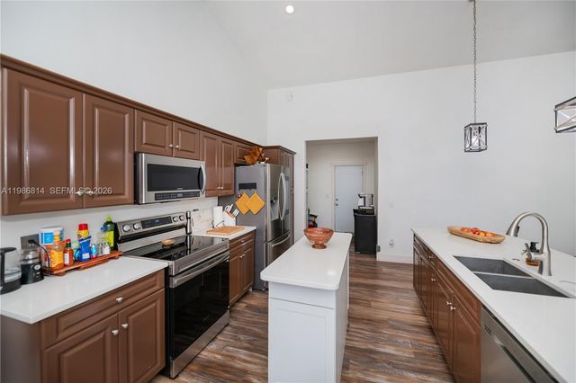 1256 E Edna St., Lehigh Acres, FL 33974