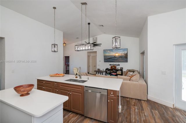 1256 E Edna St., Lehigh Acres, FL 33974