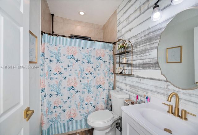 1256 E Edna St., Lehigh Acres, FL 33974