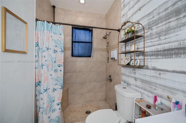 1256 E Edna St., Lehigh Acres, FL 33974