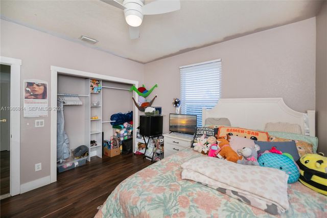 1256 E Edna St., Lehigh Acres, FL 33974