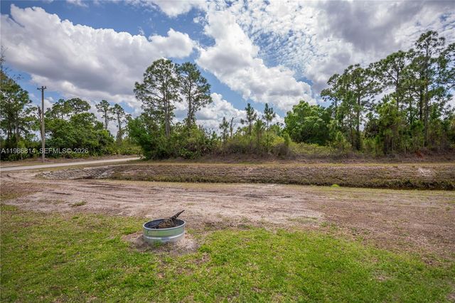 1256 E Edna St., Lehigh Acres, FL 33974