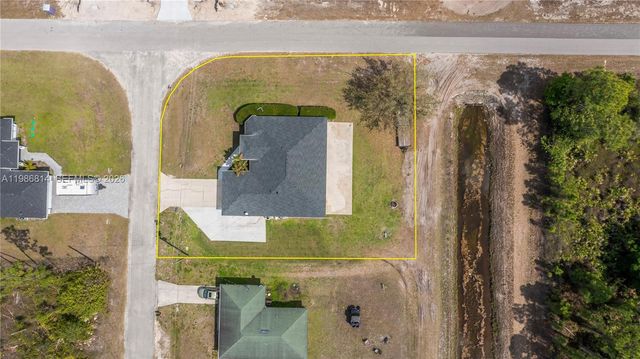 1256 E Edna St., Lehigh Acres, FL 33974