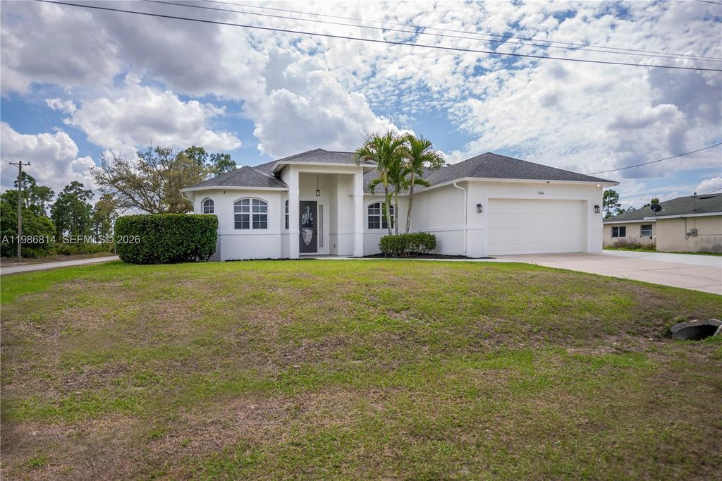 1256 E Edna St., Lehigh Acres, FL 33974