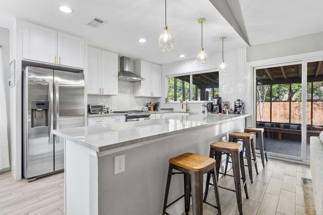 1400 Chippeway LN, Austin, TX 78745