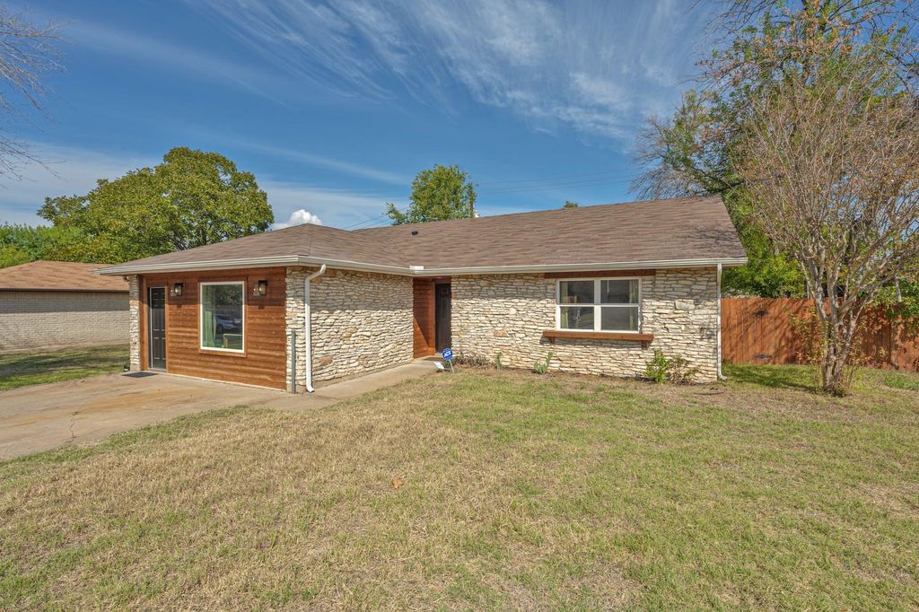 1400 Chippeway LN, Austin, TX 78745