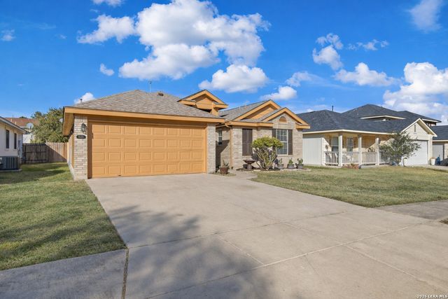 8423 Snakeweed Dr, Converse, TX 78109