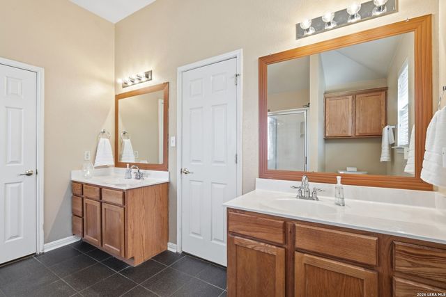 8423 Snakeweed Dr, Converse, TX 78109