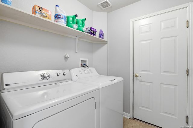 8423 Snakeweed Dr, Converse, TX 78109