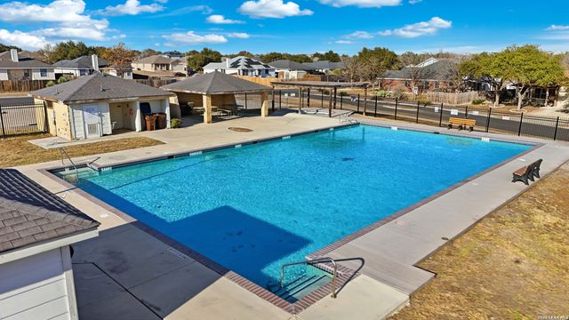 8423 Snakeweed Dr, Converse, TX 78109