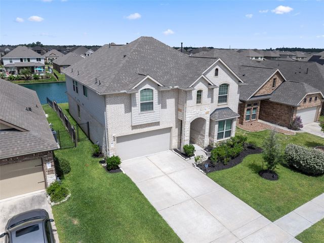 29650 Yaupon Shore Drive, Spring, TX 77386