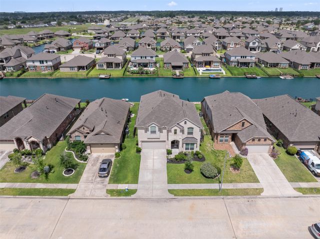 29650 Yaupon Shore Drive, Spring, TX 77386