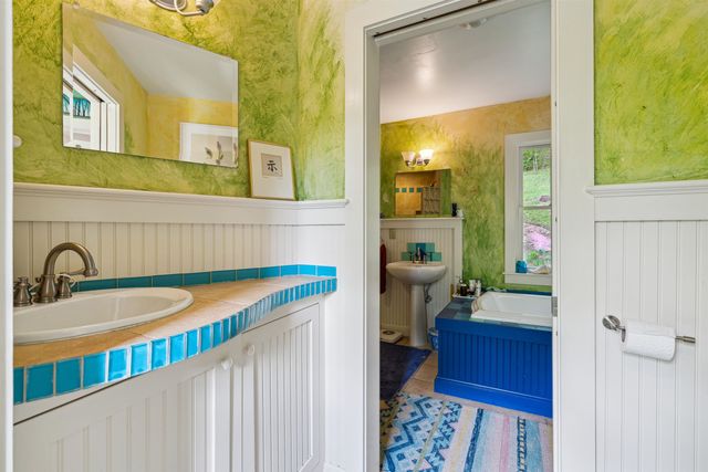 44 Clarksville Road, Tunbridge, VT 05077