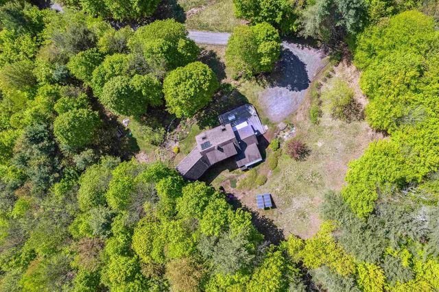 44 Clarksville Road, Tunbridge, VT 05077