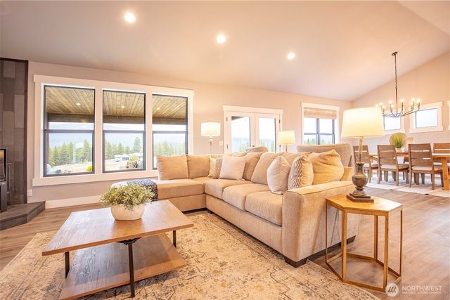 641 Mountain Creek Drive, Cle Elum, WA 98922