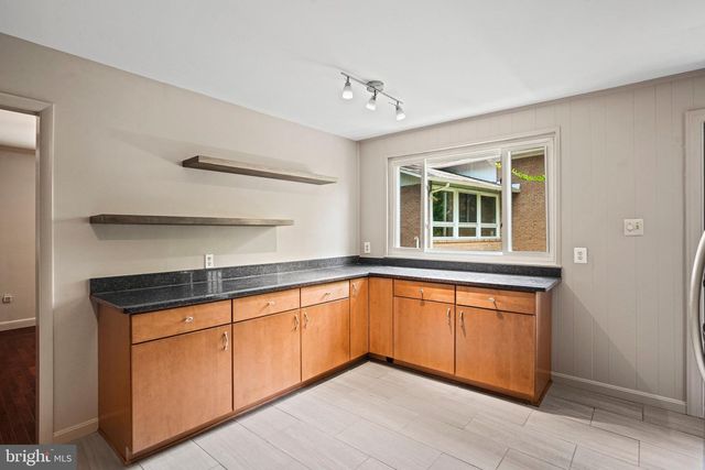 6428 EARLHAM DR, Bethesda, MD 20817