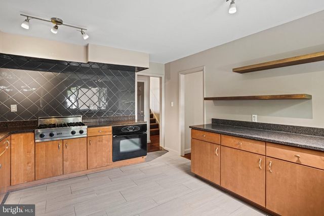 6428 EARLHAM DR, Bethesda, MD 20817