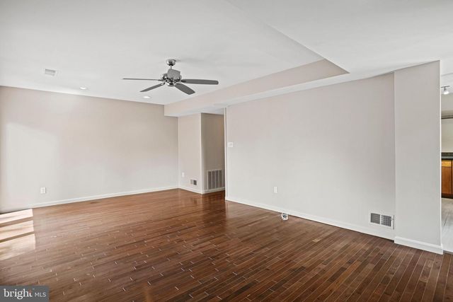 6428 EARLHAM DR, Bethesda, MD 20817
