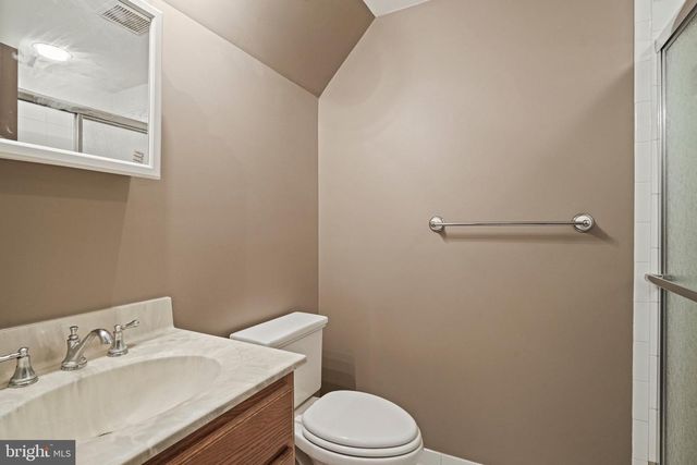 6428 EARLHAM DR, Bethesda, MD 20817