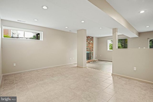 6428 EARLHAM DR, Bethesda, MD 20817