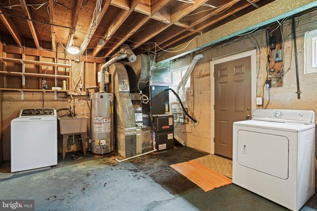 6428 EARLHAM DR, Bethesda, MD 20817