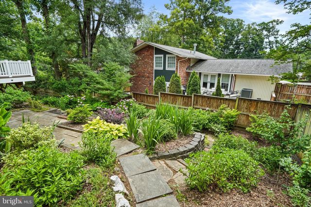 6428 EARLHAM DR, Bethesda, MD 20817