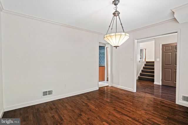 6428 EARLHAM DR, Bethesda, MD 20817