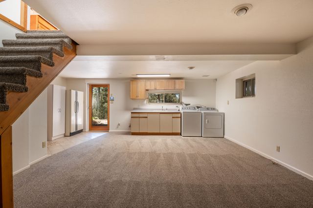 9 Kraemer Drive, Tijeras, NM 87059