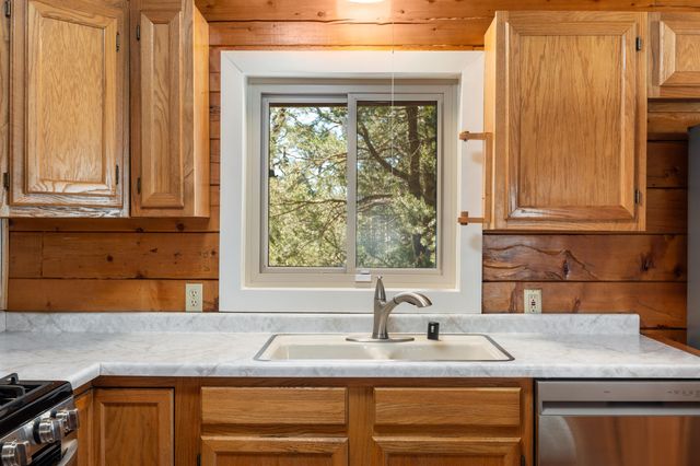 9 Kraemer Drive, Tijeras, NM 87059