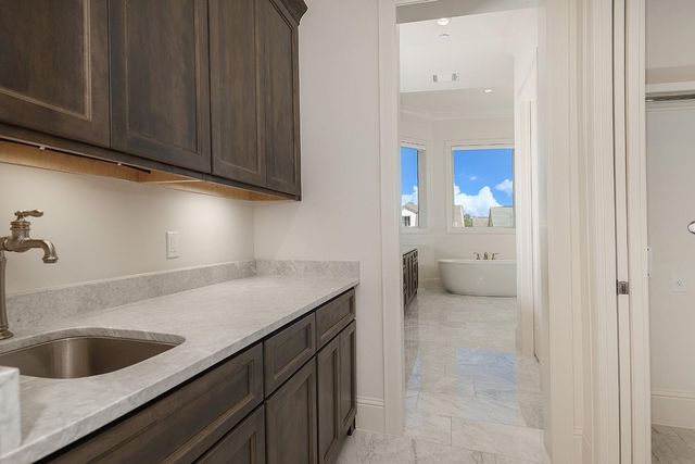 2503 Lake Front Circle, The Woodlands, TX 77380