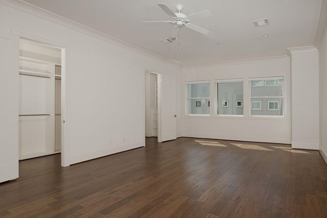 2503 Lake Front Circle, The Woodlands, TX 77380