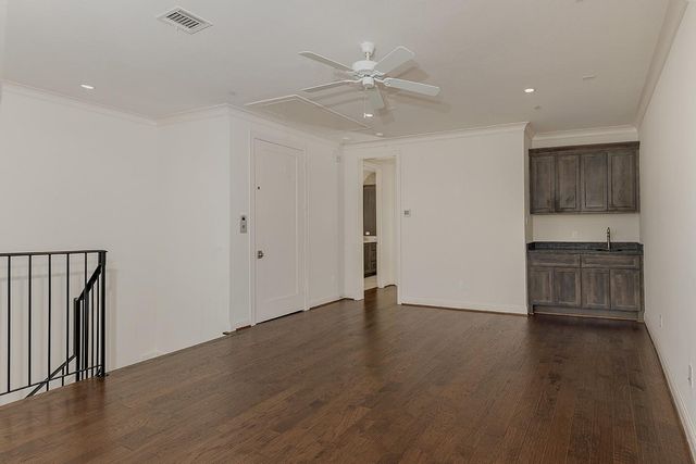 2503 Lake Front Circle, The Woodlands, TX 77380