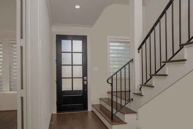 2503 Lake Front Circle, The Woodlands, TX 77380