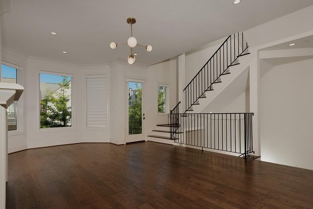 2503 Lake Front Circle, The Woodlands, TX 77380