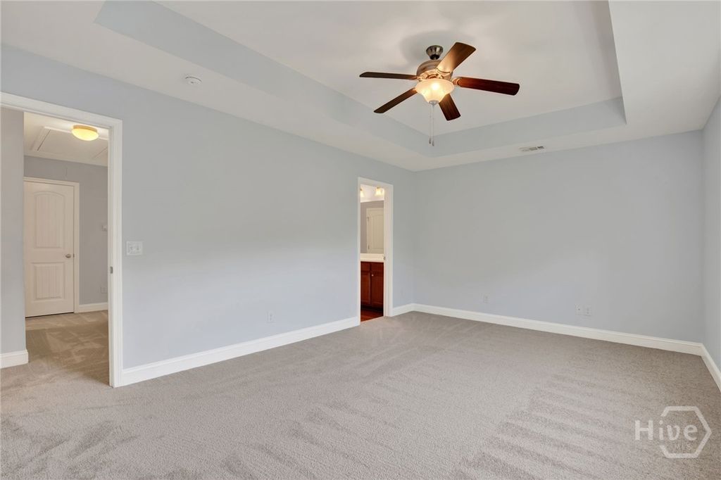Image 19 of property listing at 20 Kepler Loop, Richmond Hill, GA 31324