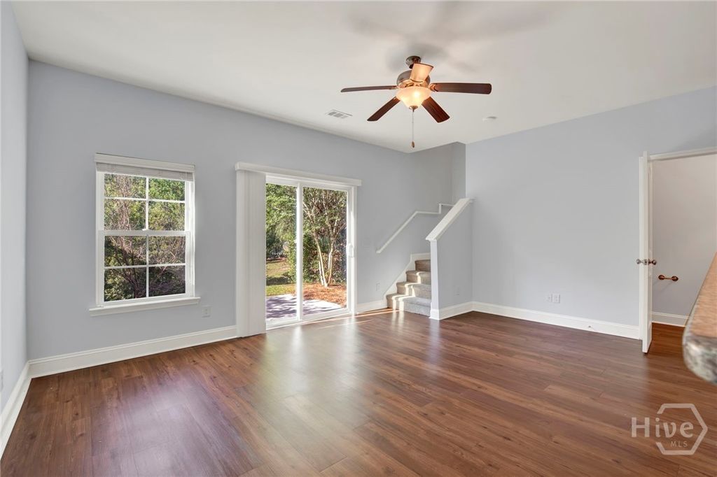 Image 9 of property listing at 20 Kepler Loop, Richmond Hill, GA 31324
