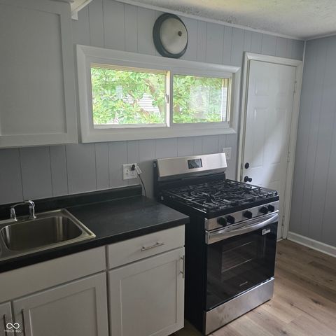 1305 S Belmont Avenue, Indianapolis, IN 46221