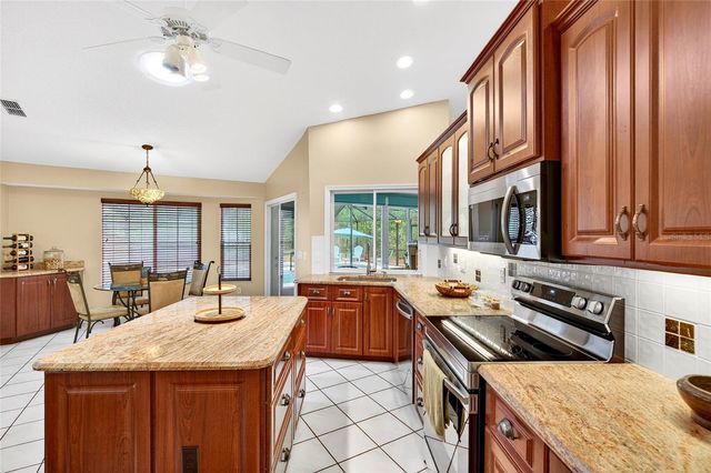 18848 SW 93RD LOOP, Dunnellon, FL 34432