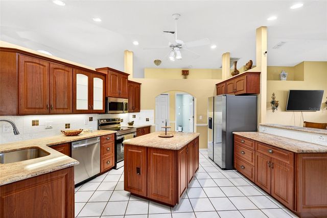 18848 SW 93RD LOOP, Dunnellon, FL 34432