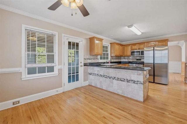 17 Colonial Circle, Cartersville, GA 30120