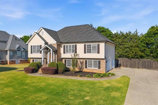 17 Colonial Circle, Cartersville, GA 30120