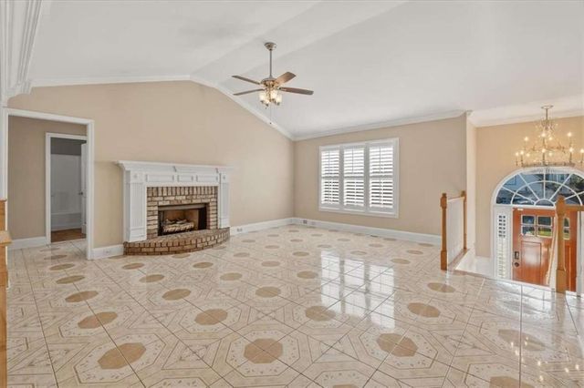 17 Colonial Circle, Cartersville, GA 30120