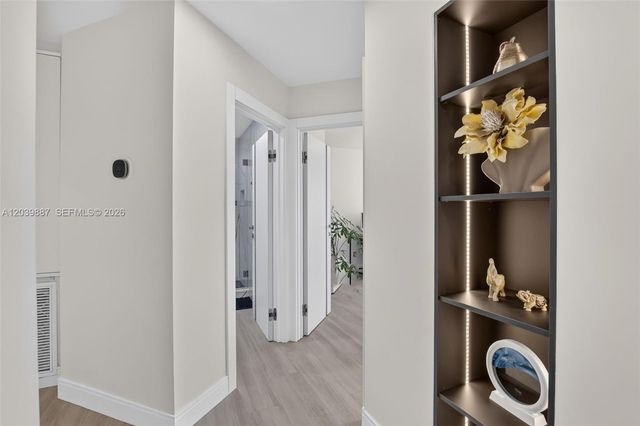 16233 Opal Creek Dr, Weston, FL 33331