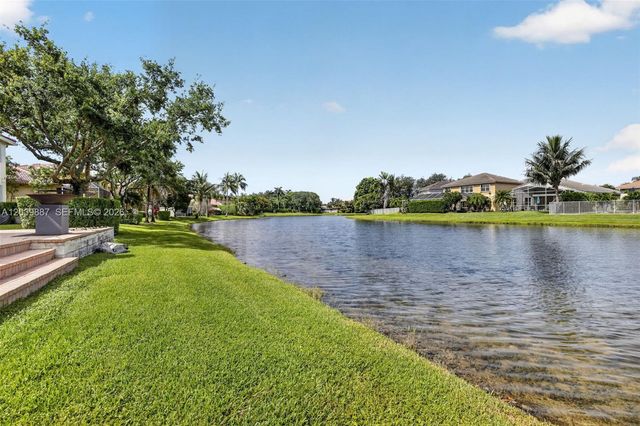 16233 Opal Creek Dr, Weston, FL 33331