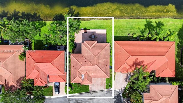 16233 Opal Creek Dr, Weston, FL 33331