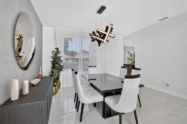 16233 Opal Creek Dr, Weston, FL 33331
