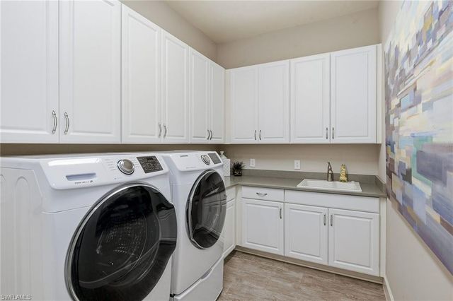 3342 Belon LN, Naples, FL 34114