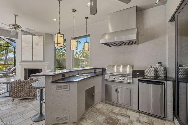 3342 Belon LN, Naples, FL 34114