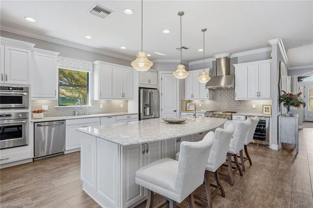 3342 Belon LN, Naples, FL 34114